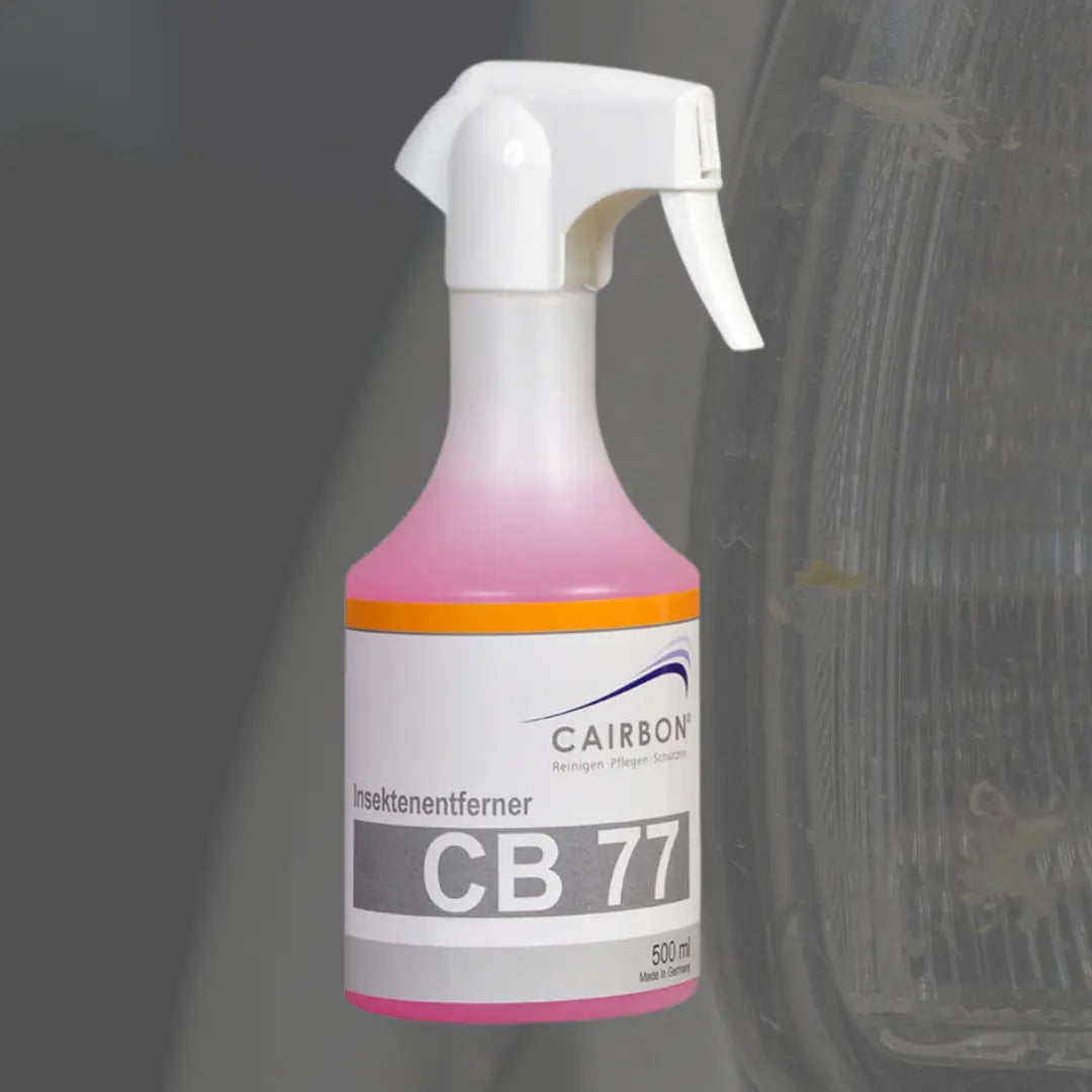 Cairbon CB 77 Insektenentferner in Sprühflasche für die schnelle Reinigung von Fahrzeugoberflächen.
